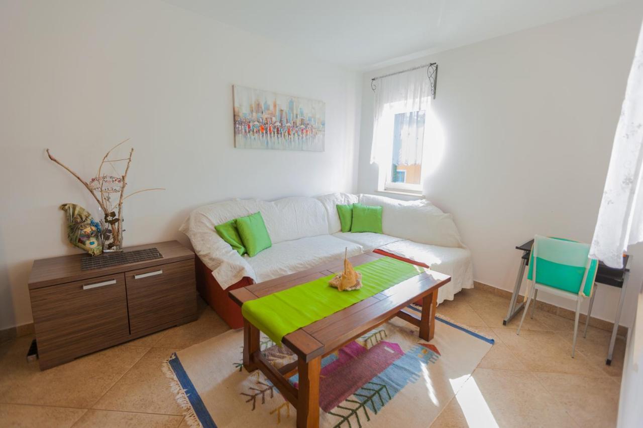 Apartman Mare โลเวร็ตชิกา ภายนอก รูปภาพ