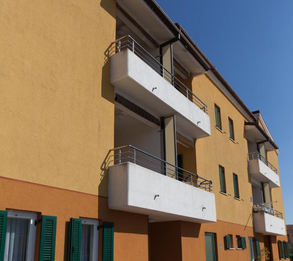 Apartman Mare โลเวร็ตชิกา ภายนอก รูปภาพ